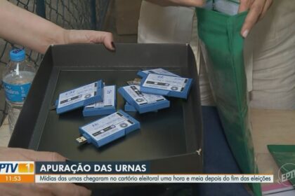 Plenário do Congresso Nacional brasileiro com deputados em sessão, simbolizando articulações do Centrão pós-eleições 2026