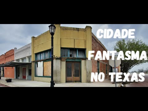 Cidade fantasma de Shafter no deserto do Texas com ruínas históricas e montanhas ao fundo