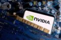 Chips Nvidia H100 em data center Amazon AWS representando operação financeira de US$ 8 bilhões