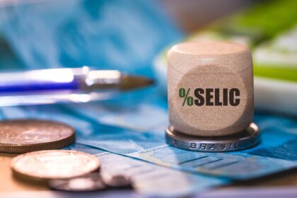 Grupo de líderes empresariais entrega carta com metas para Selic a 7,5% e inflação a 3% até 2027