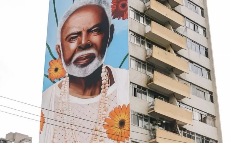 Fachada do Edifício Oceania em Salvador, prédio histórico com condomínio a R$ 350