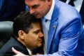 Rui Costa e Davi Alcolumbre em sessão no Senado discutindo articulação política