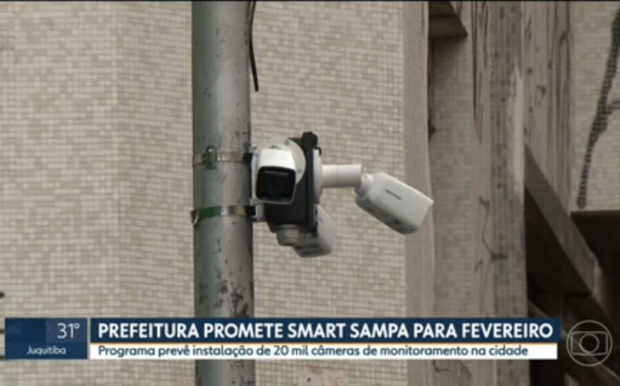 Imagem ilustrativa do programa Smart Sampa com câmeras de vigilância em locais públicos de São Paulo