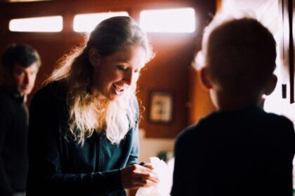 Billy Evans, parceiro de Elizabeth Holmes, em entrevista no podcast All-In sobre documentário You Can See Everything