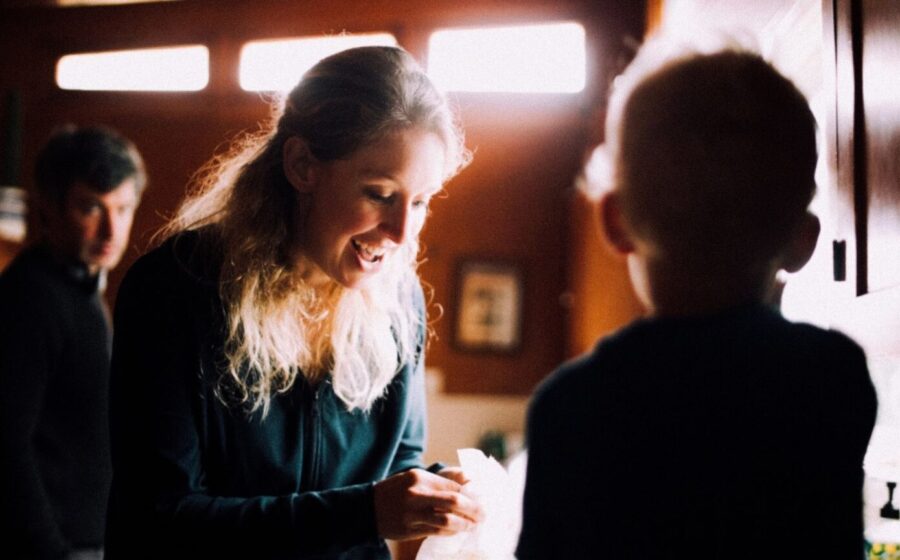 Billy Evans, parceiro de Elizabeth Holmes, em entrevista no podcast All-In sobre documentário You Can See Everything