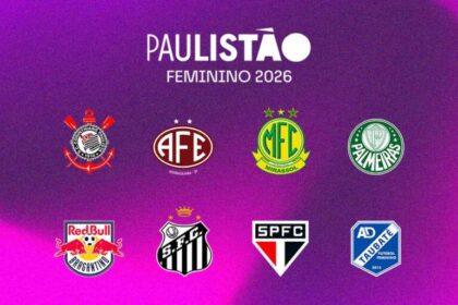 Troféu de melhor gestão do futebol feminino 2026 com escudos de Bahia, Palmeiras e São Paulo