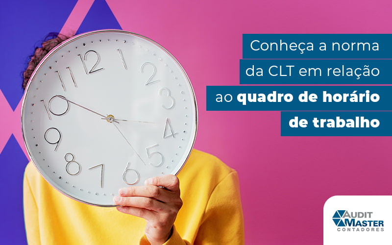 Funcionários de empresa paranaense assistem aula em sala de aula improvisada no local de trabalho
