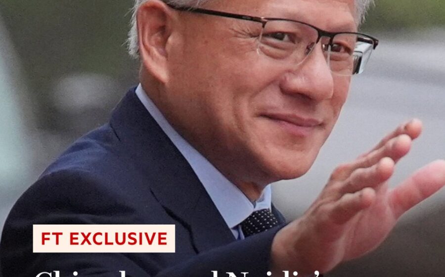 Jensen Huang CEO Nvidia e silhueta chinesa representando investigação de espionagem tecnológica