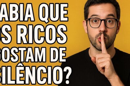 Influenciadores silenciosos com algoritmos recompensando rotina em tela de smartphone