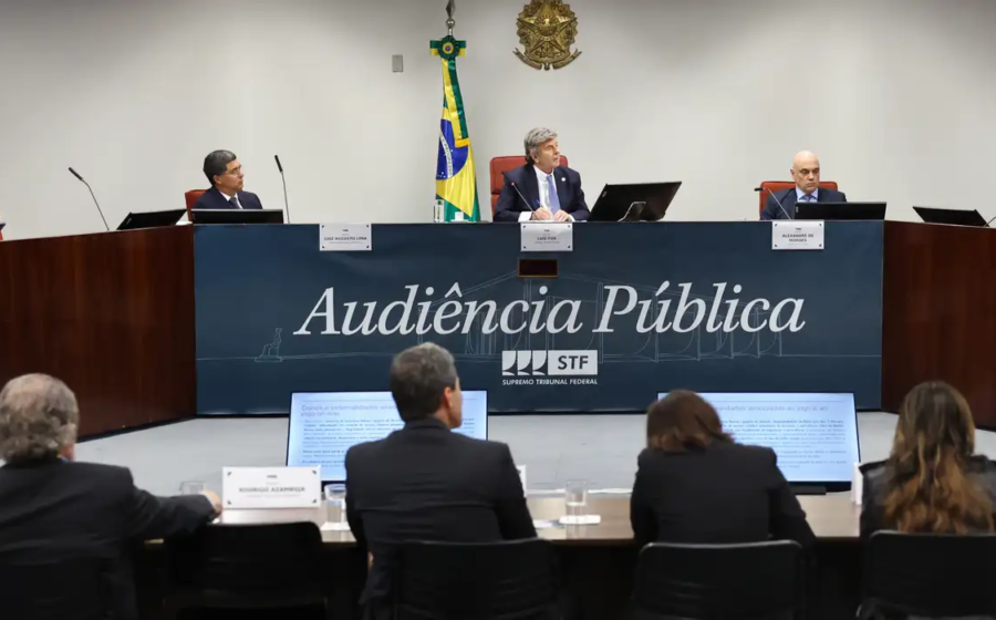 Ministro Luiz Fux no STF mediando acordo entre clubes de futebol e casas de apostas esportivas