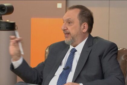 Gráfico Datafolha mostra aprovação governo Lula com saldo negativo de 3 pontos, menor desde dezembro 2024