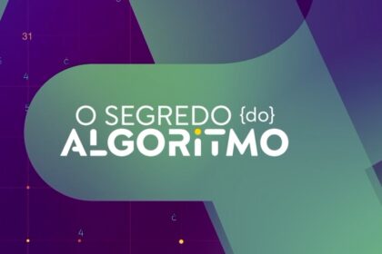 Jovem triste olha smartphone com interface TikTok e gráficos de algoritmo ao fundo