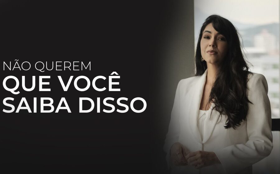 Gráfico comparando performance líquida de fundos de investimento com diferentes estruturas de taxas e gestão ativa