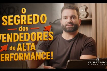 Gestor de fundo analisando gráficos financeiros com equipe de analistas ao fundo, representando gestão profissional de investimentos