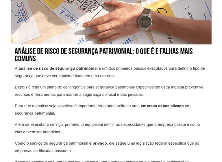 Vigilante profissional monitorando câmeras de segurança em sala de controle moderna