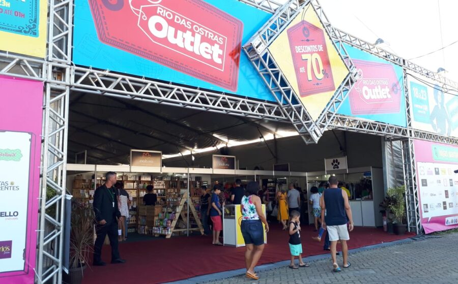 Fachada do Rio das Ostras Outlet 21ª edição entre supermercados Extra e SuperBom no Jardim Campomar