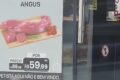 Cartaz "Petista não entra" na fachada do Frigorífico Goiás notificado pelo MJSP