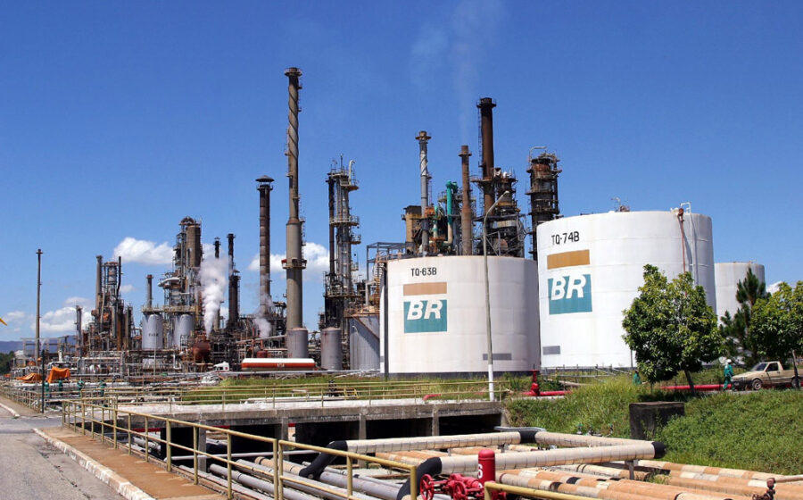 Refinaria Presidente Getúlio Vargas (Repar) da Petrobras em Araucária, Paraná, durante parada de manutenção programada
