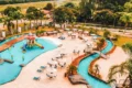 Piscina de hotel com ralos duplos de segurança e sistema de filtragem desligado conforme nova norma dos Bombeiros MS