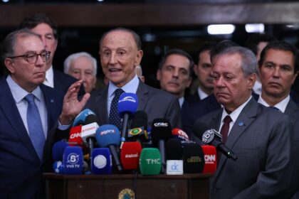 Psicóloga Mara Suassuna em entrevista sobre empresários pedindo filtro político nas contratações pós-eleição 2022