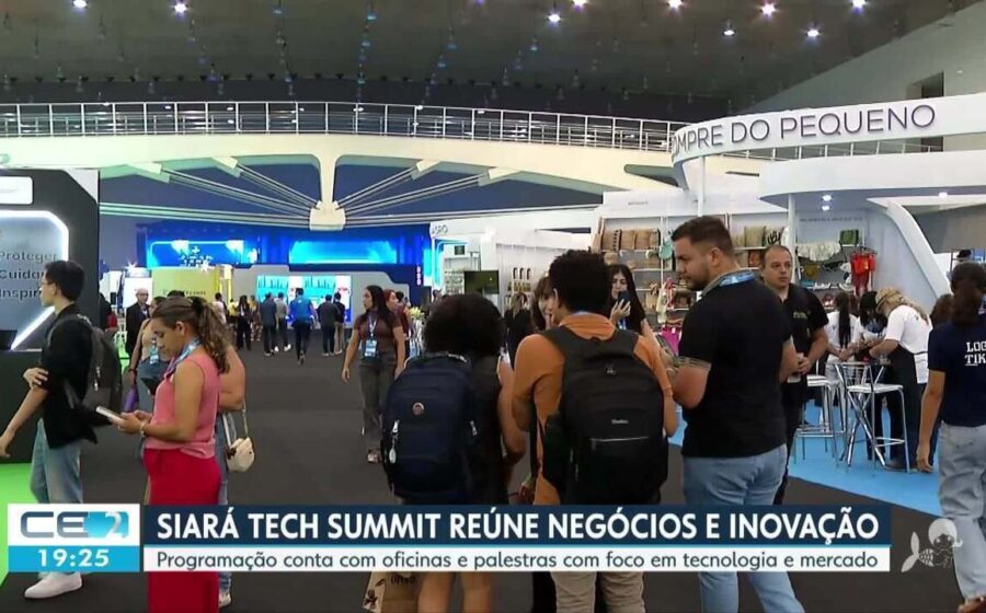 Centro de Eventos do Ceará sediando Siará Tech Summit 2026 com público tecnológico