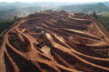 Mineração de terras raras no projeto Caldeira em Minas Gerais com equipamentos industriais