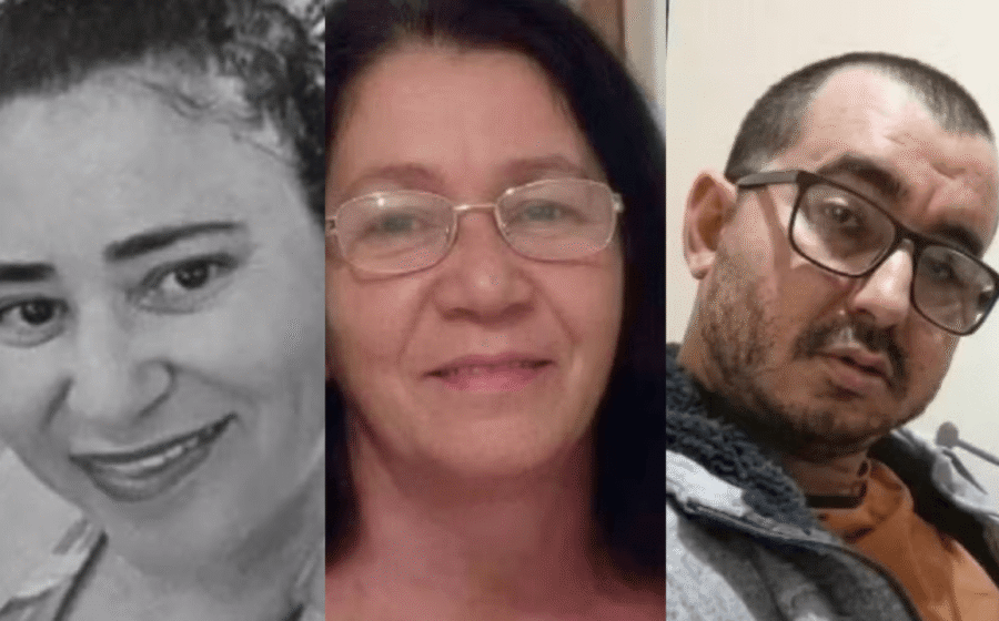 Diarista triste segurando materiais de limpeza, representando perda de emprego por retaliação política