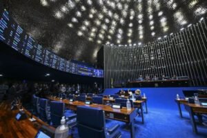 Plenário do Senado Federal durante votação simbólica do adicional de fronteira