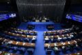 Senado Federal em sessão plenária com senadores votando PEC da Segurança Pública 18/2025