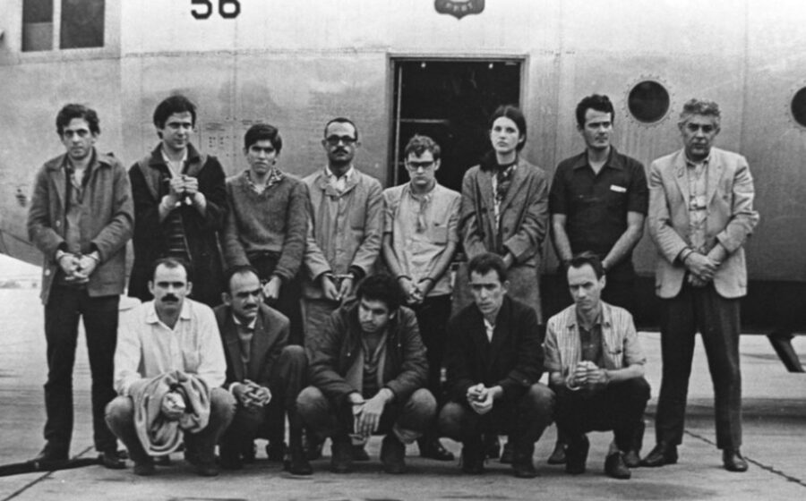 Avião sequestrado durante ditadura militar brasileira com marinheiro executado