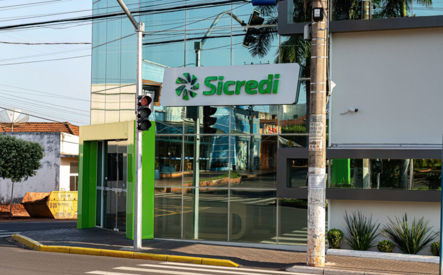 Fachada da nova agência Sicredi no Vale de Bonsucesso, 3º distrito de Teresópolis, Serra Fluminense
