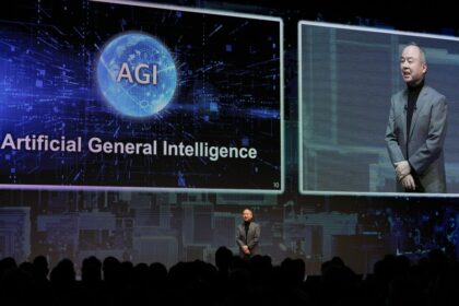 Masayoshi Son, CEO do SoftBank, em reunião com investidores do Golfo Pérsico sobre investimento em IA