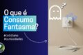 TV desligada com luz vermelha de stand-by e medidor de energia mostrando consumo fantasma