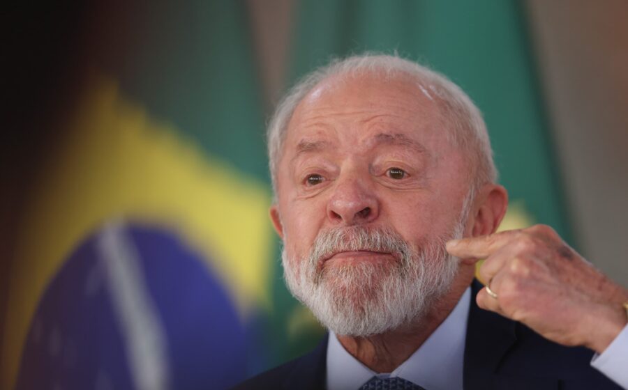 Ministro Kassio Nunes Marques do TSE determinando prazo de 24h à Meta sobre canal Exército do Lula no WhatsApp