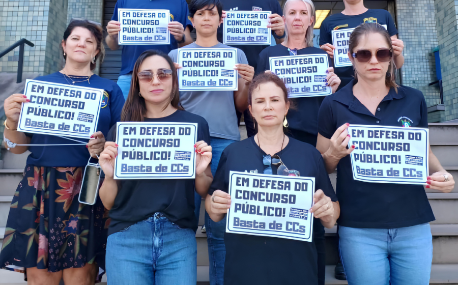Representantes de 50 entidades civis entregam denúncia contra censura digital ao TSE em Brasília