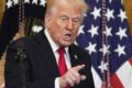 Donald Trump discursa em comício no Texas ao fundo de poços de petróleo, anúncio de flexibilização de regras de metano