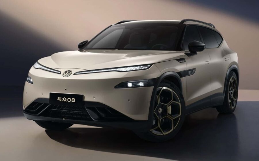 Volkswagen ID. UNYX 08 SUV elétrico em showroom na China, lançamento da parceria com Xpeng com vendas 93% abaixo da meta