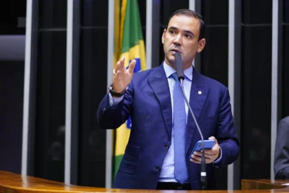 Vicentinho Junior comemora vitória no segundo turno para governador do Tocantins