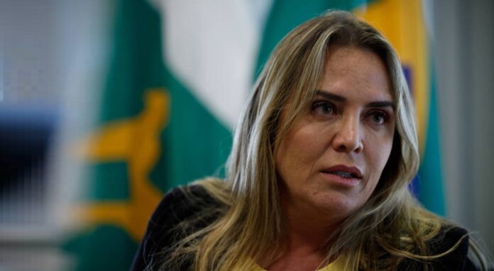 Celina Leão comemora reeleição ao governo do DF com 57,21% dos votos válidos