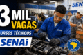 Estudantes em sala de aula do Senai-SP com banner de 3.357 vagas gratuitas em cursos técnicos