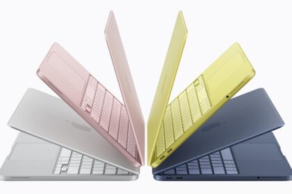 MacBook Pro com tela sensível ao toque exibindo interface macOS, primeira versão touch da Apple lançada no Brasil por até R$ 180 mil