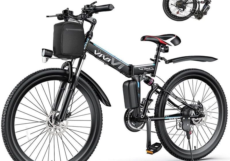 Bicicleta elétrica dobrável Honeywhale B20 preta em ambiente urbano, destaque para quadro compacto e bateria integrada