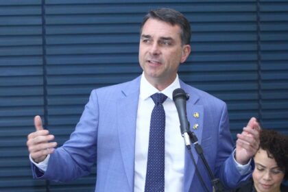 Ministro do TSE Marco Aurélio Belizze em reunião com Meta e campanhas de Lula e Flávio Bolsonaro sobre moderação por IA