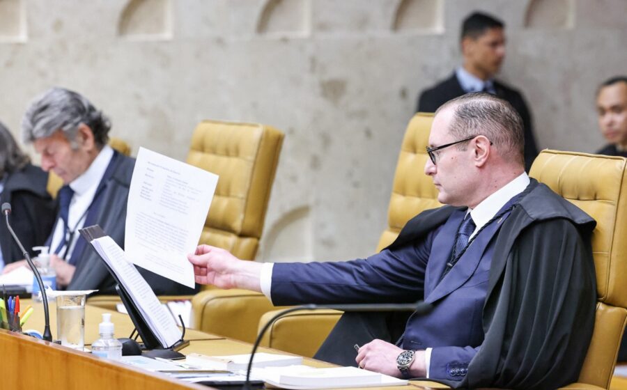 Ministros Zanin e Nunes Marques em tensão por decisão eleitoral 2024