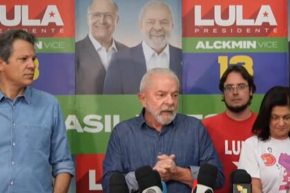 Trabalhadores brasileiros preocupados com assédio eleitoral no ambiente de trabalho após eleições