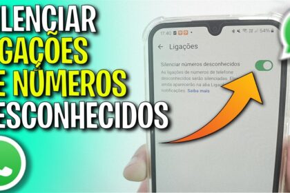 Smartphone exibindo tela do WhatsApp com transcrição automática de chamada de número desconhecido, recurso de privacidade no dispositivo