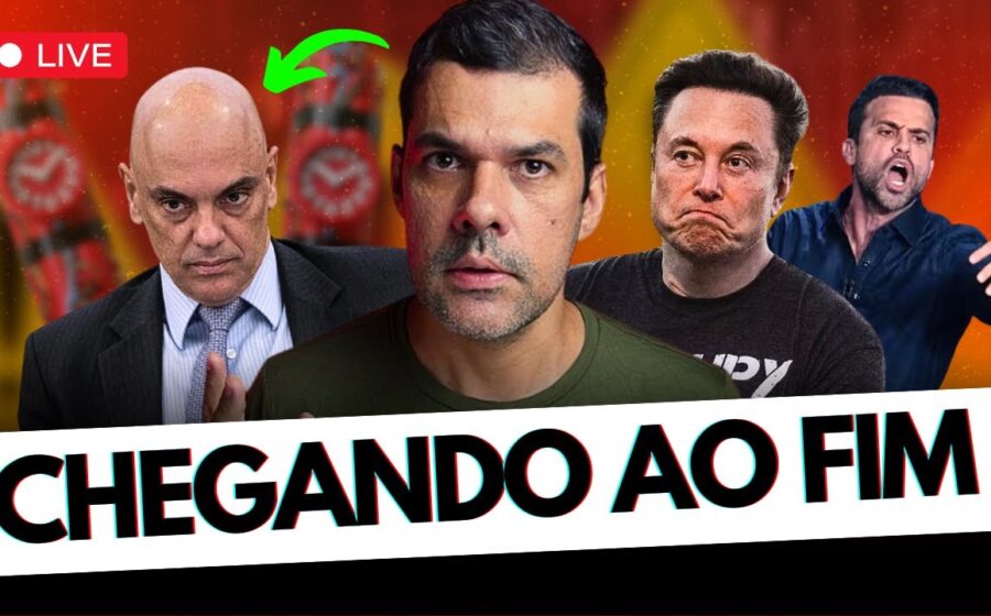 Asha Sharma, CEO do Xbox, em escritório moderno com logotipo verde Xbox ao fundo
